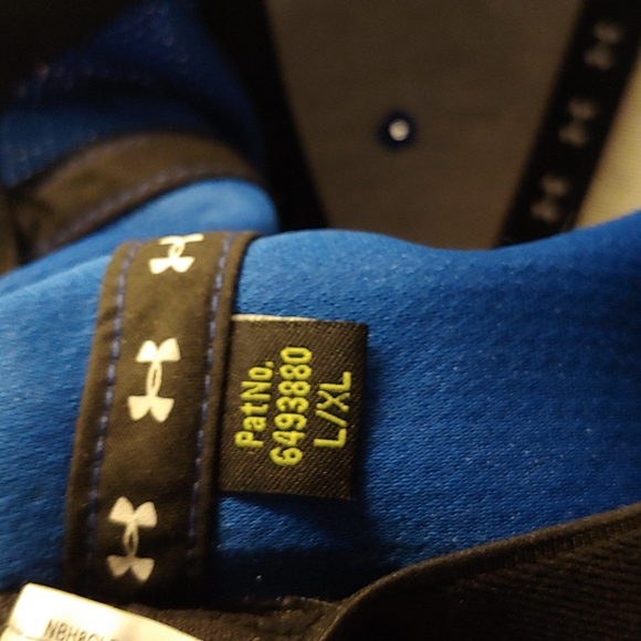 Under Armour hat - Picture 5 of 5